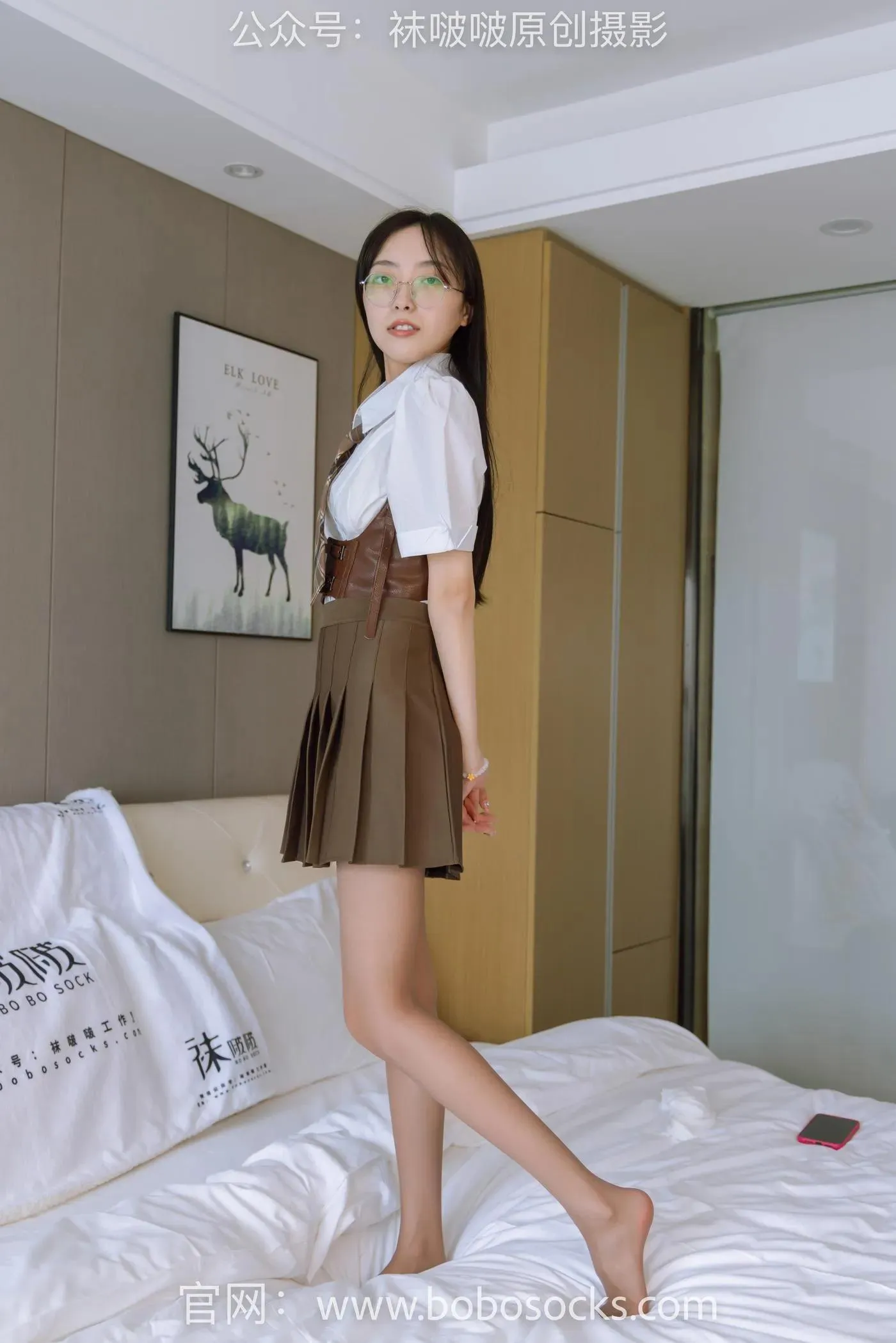 [BoBoSocks袜啵啵]NO.133 稚予-高跟长靴、白棉袜、咖啡丝 [140P]插图9